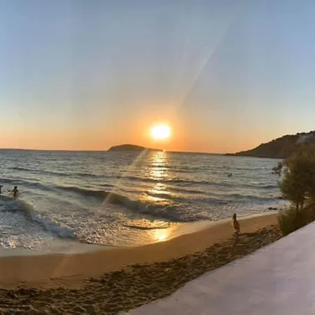 Paradise On The Kantouni Nyaraló