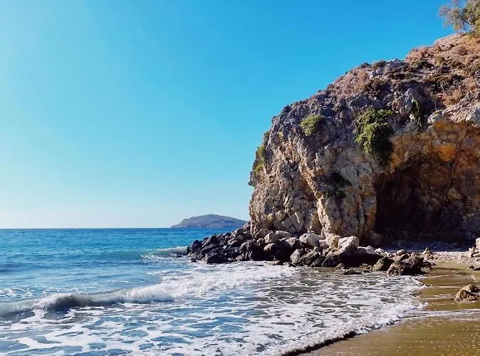 Paradise On The Kantouni بيت للعطل