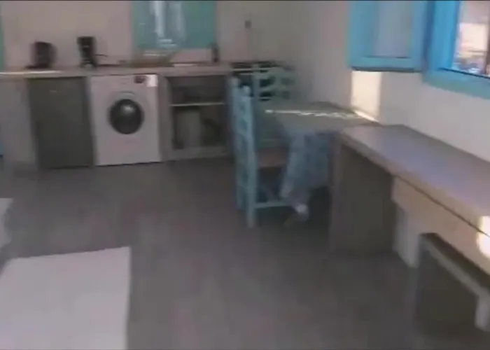 Paradise On The Kantouni بيت للعطل