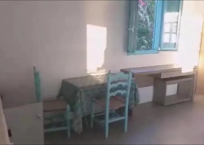 Paradise On The Kantouni بيت للعطل